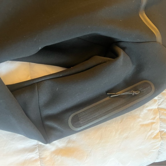 Nike tech - Picture 5 of 5